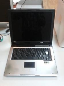 ������� Asus A6000 � ������� ��������� (����)