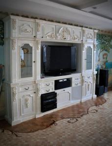 Изготовление мебели на заказ и продажа авторской мебели (Фото)
