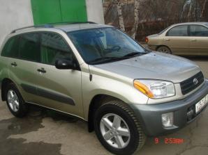 Toyota Rav4 (����)