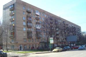 Продаю 1/2 долю 3-х комнатной квартиры на Университетском проспекте 11 (Фото)