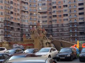 Прекрасная трехкомнатная квартира в элитном жилом комплексе (Фото)