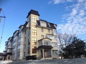 Продается 1-комнатная квартира в Крыму, поселке Приморский (Фото)