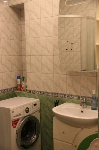 Продам 1 к.кв. Большевиков 77-1 от хозяина, собст. более 7л. с мебелью и техникой (Фото)