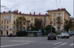 Продам 3-х комнатную квартиру на пр-те Ленина в г.Мурманске,сталлинка. (Фото)