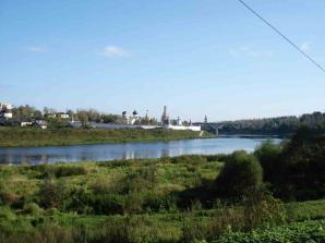 Дом и земельный участок на берегу Волги (Фото)