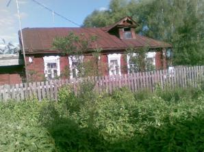 Продается крепкий бревенчатый дом (Фото)