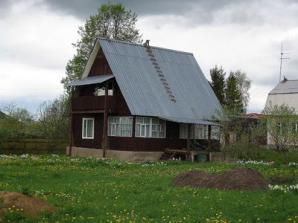 Дача (дом, участок) в деревне (Фото)