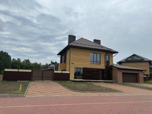 Продам кирпичный дом 253 м² на участке 20 соток с газом и коммуникациями (Фото)