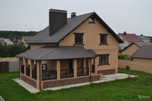 Обменяю новый Коттедж 300м2 три этажа. + гараж 100м2. в г.Воронеж участок 13 соток граничит с р.Дон (Фото)