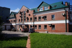 Продается 3-этажное офисное здание общей площадью 1200 м2 по адресу: Алтайский край, г. Барнаул (Фото)