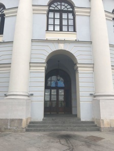 Сдается в аренду офис площадью 32 м2 в самом центре Москвы, в здании Гостиного двора, ул. Ильинка, 4 (Фото)