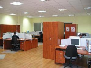 Продается сданное в аренду торгово офисное здание 1400 м2. (Фото)
