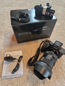 ����������� Sony Alpha 7 IV (ILCE-7M4/A7M4) (����)