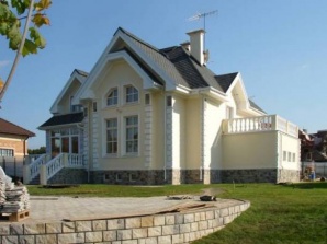 Полный спектр услуг по строительству и ремонту загородных домов (Фото)