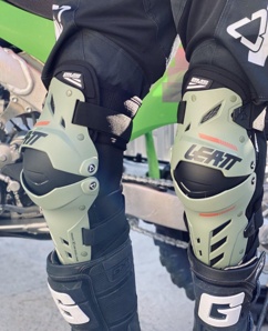 ����������� ���� Leatt Dual Axis ������ ������ (����)