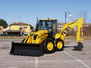 ���������� -�o������� Komatsu WB93S-5 (����)