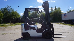 ������������� Nissan L01M10W (����)