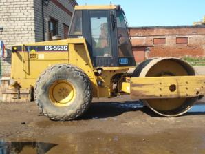 Каток грунтовый CATERPILLAR CS-563C (Фото)