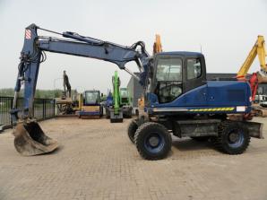 Колесный экскаватор Komatsu PW160-7 (Фото)