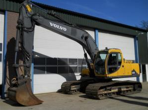 Гусеничный экскаватор Volvo EC210LC (Фото)