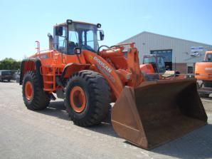 ����������� ���������   DOOSAN DL 400 (����)