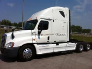 ������������ ��������� �����  2010 Freightliner Cascadia (����)
