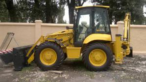 Погрузчик экскаватор Komatsu WB 93R-5 и WB 93S-5 (Фото)