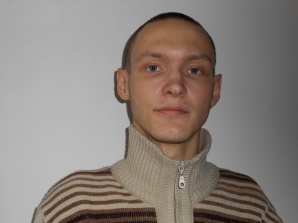 Я ищу девушку в возрасте 22-24 года местную из Питера (Фото)